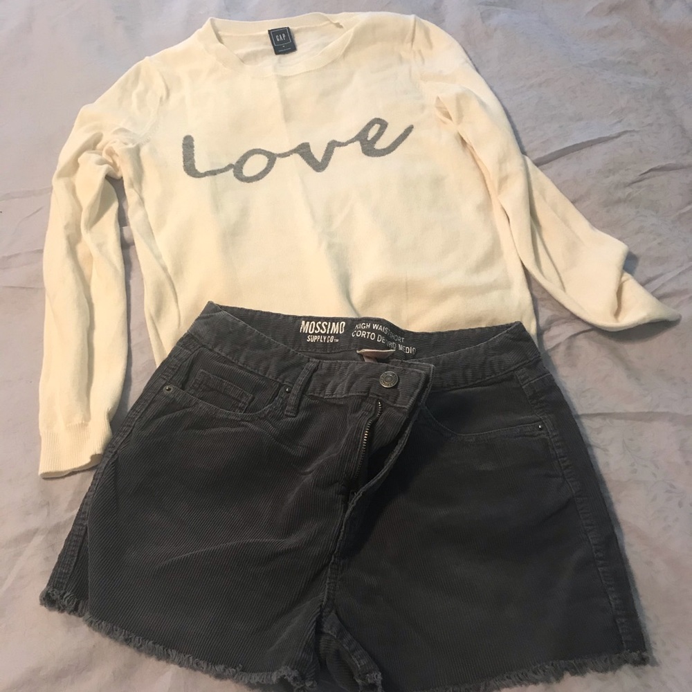 Cute fringed corduroy shorts!